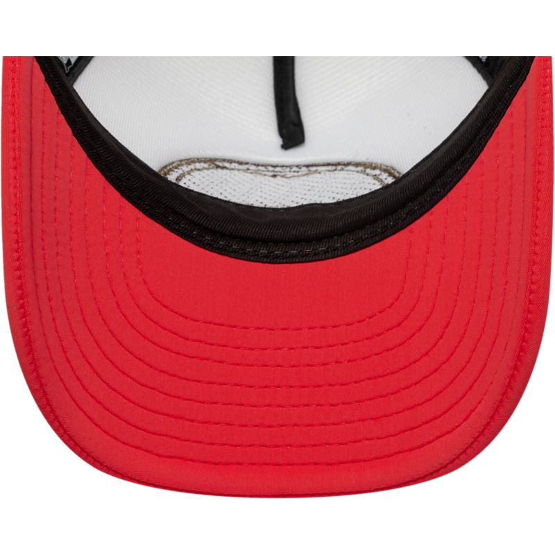New Era Pink Patch Adventurer 9FORTY A-Frame Trucker Freizeitkappe